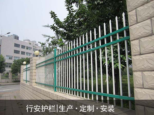 上海铁艺护栏_不锈钢方管护栏全国施工