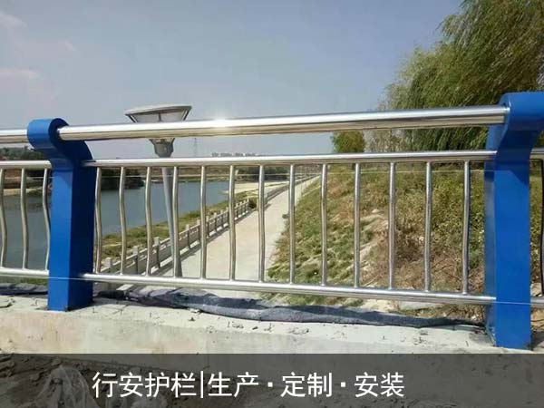 牡丹江铁艺护栏_不锈钢扶手栏杆厂家供货